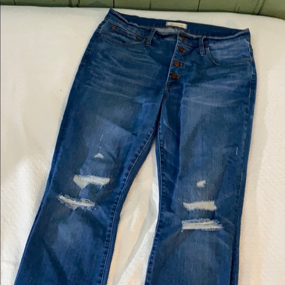 Cali Demi boot distressed jeans